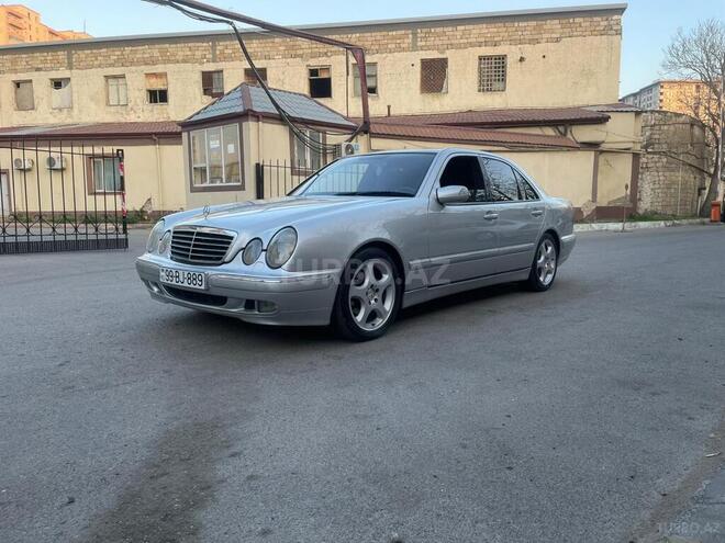 Mercedes E 220 2000, 354,000 km - 2.2 л - Bakı