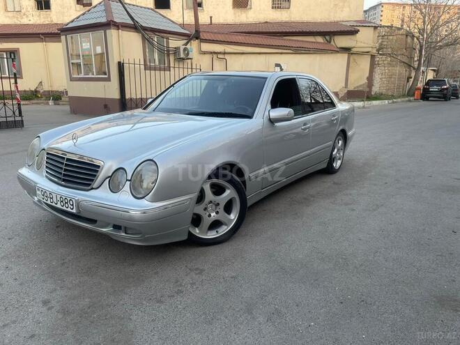 Mercedes E 220 2000, 354,000 km - 2.2 л - Bakı
