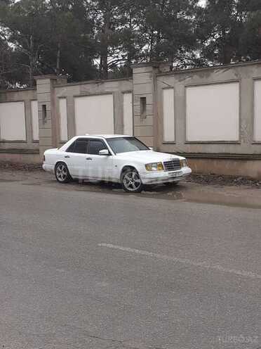 Mercedes E 250 1988, 625,890 km - 2.5 l - Masallı