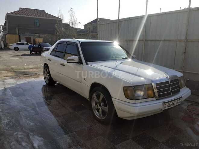 Mercedes E 250 1988, 625,890 km - 2.5 l - Masallı