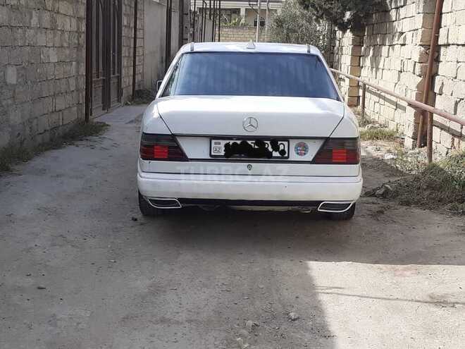 Mercedes E 250 1988, 625,890 km - 2.5 l - Masallı