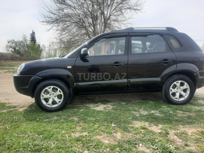 Hyundai Tucson 2009, 250,600 km - 2.0 л - Şəki