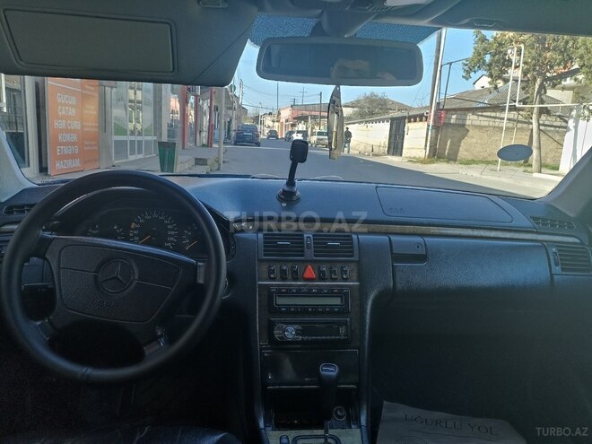 Mercedes E 240 1998, 345,236 km - 2.4 l - Xaçmaz
