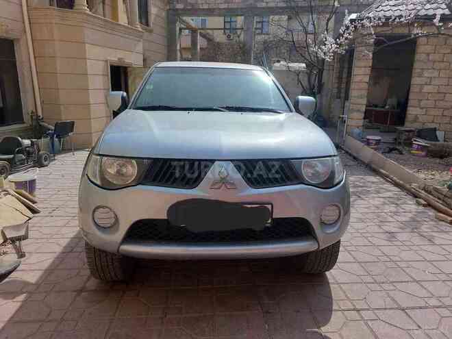 Mitsubishi L200 2008, 235,000 km - 2.5 л - Bakı