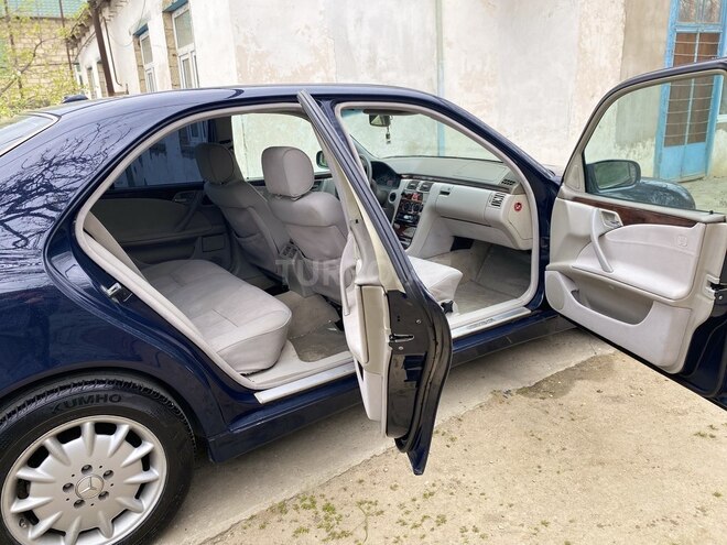 Mercedes E 240 2000, 370,000 km - 2.4 l - Sumqayıt