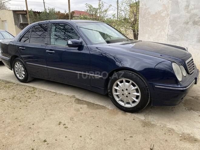 Mercedes E 240 2000, 370,000 km - 2.4 l - Sumqayıt