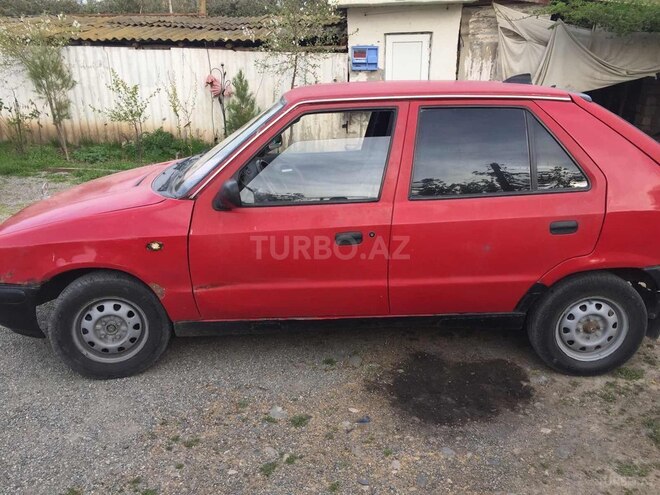 Skoda  1996, 250,000 km - 1.3 l - Bakı