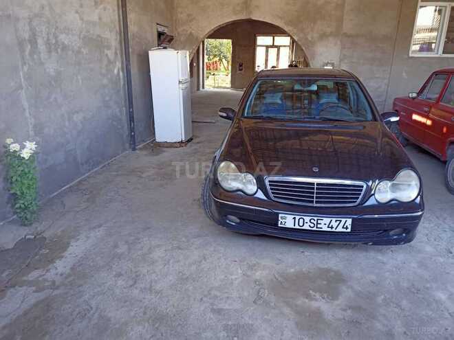 Mercedes C 240 2001, 142,365 km - 2.4 l - Xaçmaz