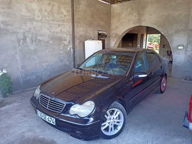 Mercedes C 240 2001, 142,365 km - 2.4 l - Xaçmaz