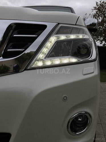 Nissan Patrol 2014, 153,200 km - 5.6 l - Bakı