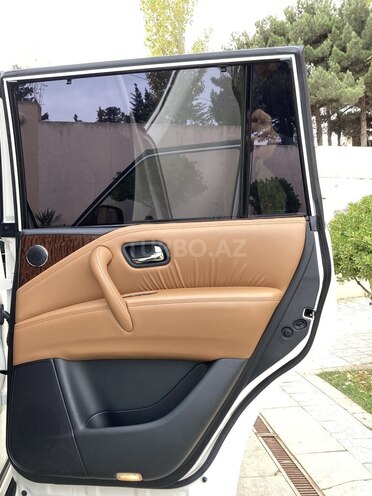 Nissan Patrol 2014, 153,200 km - 5.6 l - Bakı