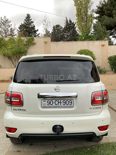 Nissan Patrol 2014, 153,200 km - 5.6 l - Bakı