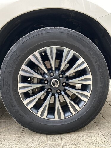 Nissan Patrol 2014, 153,200 km - 5.6 l - Bakı