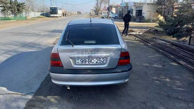 Opel Vectra 1997, 235,000 km - 1.8 l - Sumqayıt