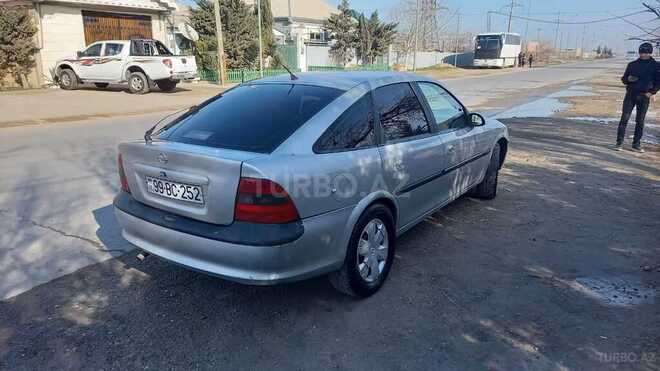 Opel Vectra 1997, 235,000 km - 1.8 l - Sumqayıt