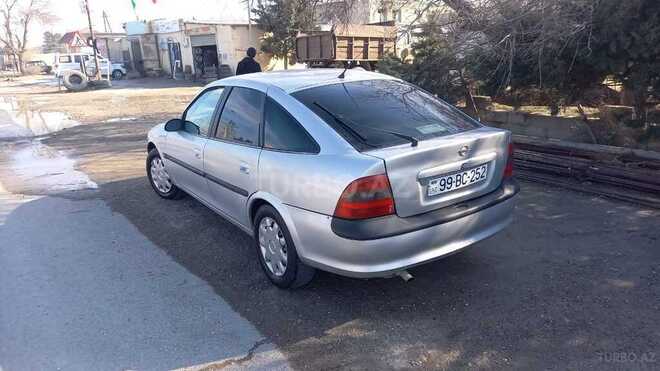 Opel Vectra 1997, 235,000 km - 1.8 l - Sumqayıt