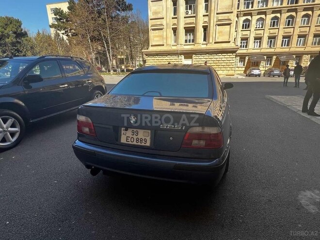 BMW 525 2002, 200,000 km - 2.5 l - Bakı