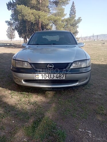 Opel Vectra 1997, 622,747 km - 1.8 l - Göygöl