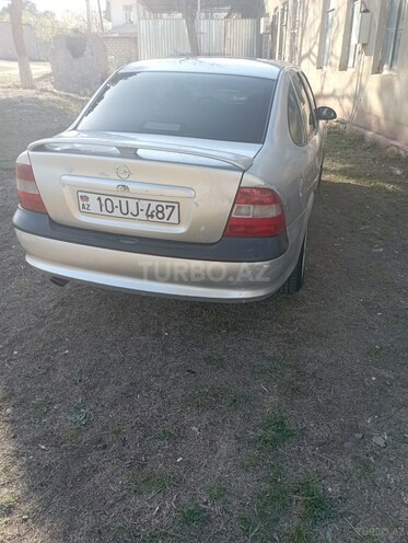 Opel Vectra 1997, 622,747 km - 1.8 l - Göygöl