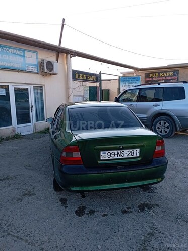 Opel Vectra 1996, 280,000 km - 1.8 l - Bakı