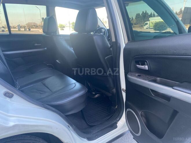 Suzuki Grand Vitara 2011, 276,000 km - 2.4 l - Bakı