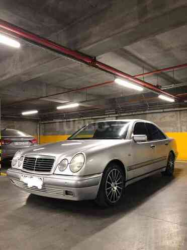 Mercedes E 320 1999, 350,000 km - 3.2 l - Bakı