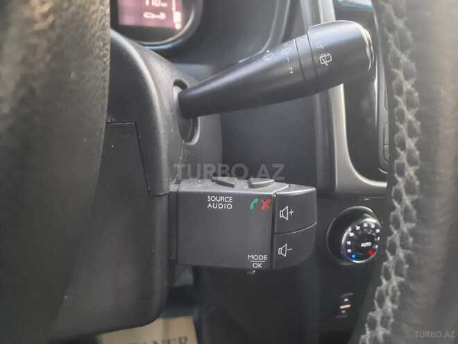 Renault Logan 2015, 188,900 km - 1.6 л - Bakı