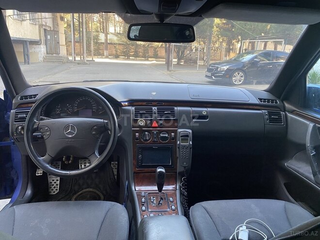 Mercedes E 270 2000, 420,000 km - 2.7 л - Sumqayıt