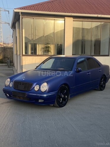 Mercedes E 270 2000, 420,000 km - 2.7 л - Sumqayıt