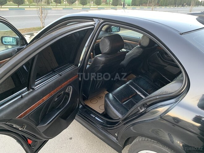 BMW 528 1999, 310,603 km - 2.8 l - Sumqayıt