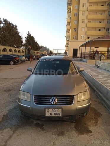 Volkswagen Passat 2001, 260,000 km - 1.8 l - Bakı