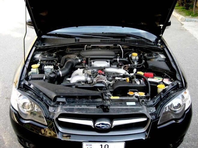 Subaru Legacy 2006, 179,800 km - 2.0 l - Bakı