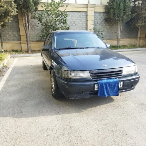 Opel Vectra 1992, 350,000 km - 1.8 л - Bakı