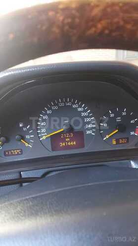 Mercedes E 220 2000, 314,000 km - 2.2 л - Bakı