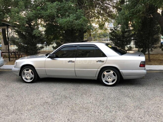 Mercedes E 220 1995, 538,421 km - 2.2 l - Bakı