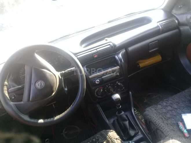 Opel Astra 1992, 307,506 km - 1.6 l - Bakı