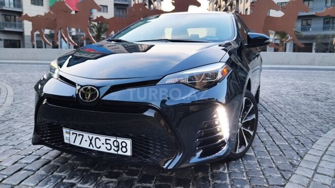 Toyota Corolla 2017, 16,900 km - 1.8 l - Bakı