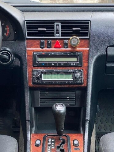 Mercedes C 220 1999, 255,000 km - 2.2 л - Bakı