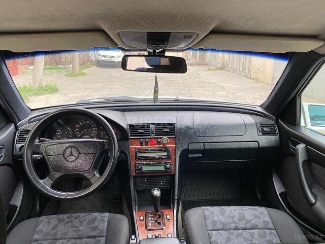 Mercedes C 220 1999, 255,000 km - 2.2 л - Bakı