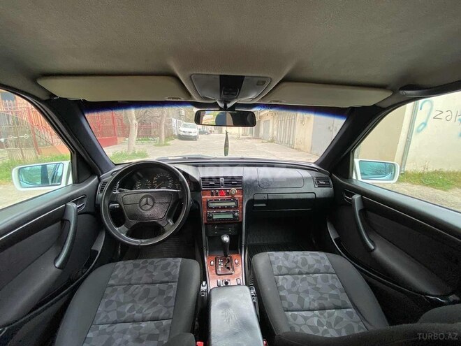 Mercedes C 220 1999, 255,000 km - 2.2 л - Bakı