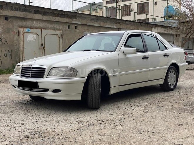 Mercedes C 220 1999, 255,000 km - 2.2 л - Bakı