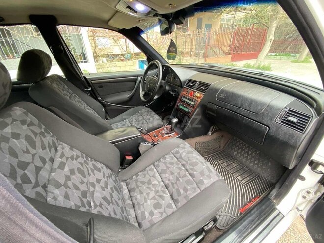 Mercedes C 220 1999, 255,000 km - 2.2 л - Bakı