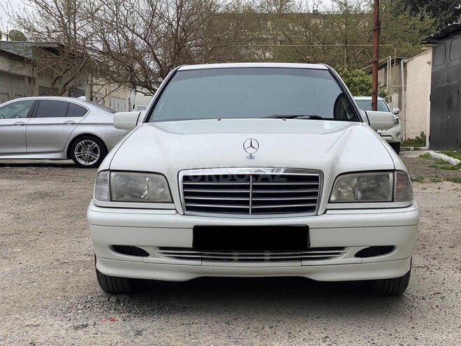 Mercedes C 220 1999, 255,000 km - 2.2 л - Bakı