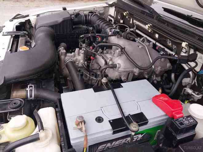 Mitsubishi Pajero 2008, 185,000 km - 3.0 л - Bakı