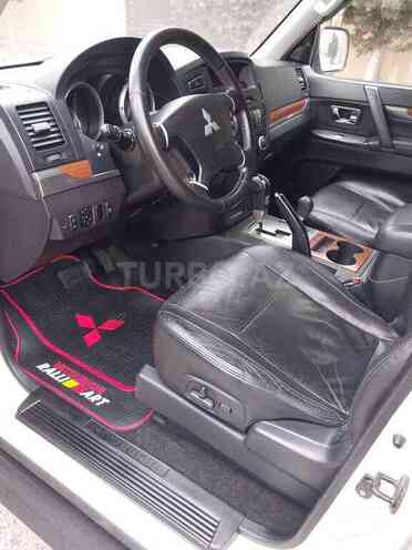 Mitsubishi Pajero 2008, 185,000 km - 3.0 л - Bakı