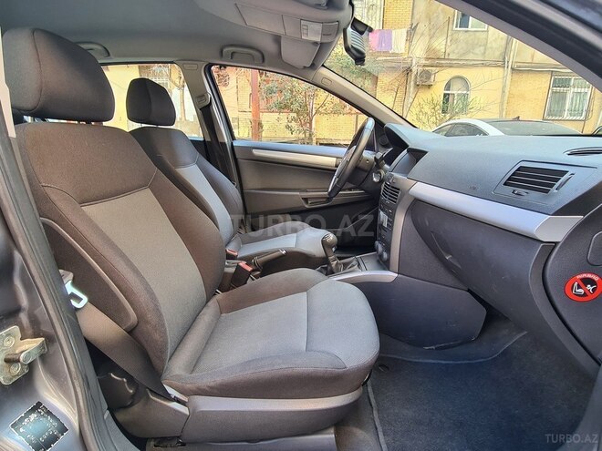 Opel Astra 2006, 131,200 km - 1.4 l - Bakı