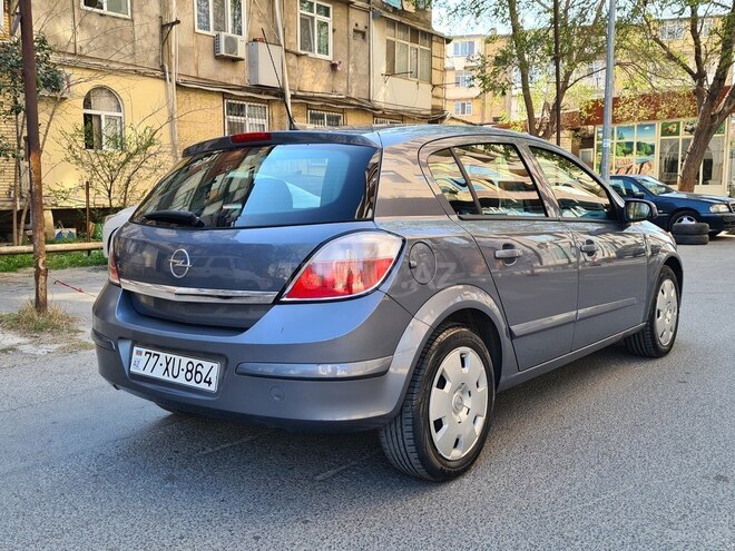 Opel Astra 2006, 131,200 km - 1.4 l - Bakı