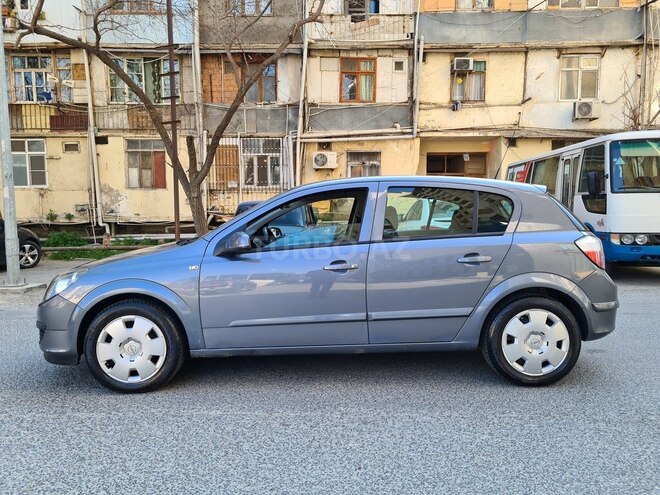 Opel Astra 2006, 131,200 km - 1.4 l - Bakı
