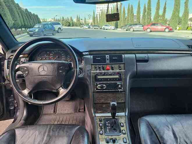 Mercedes E 200 1998, 422,000 km - 2.0 l - Gəncə