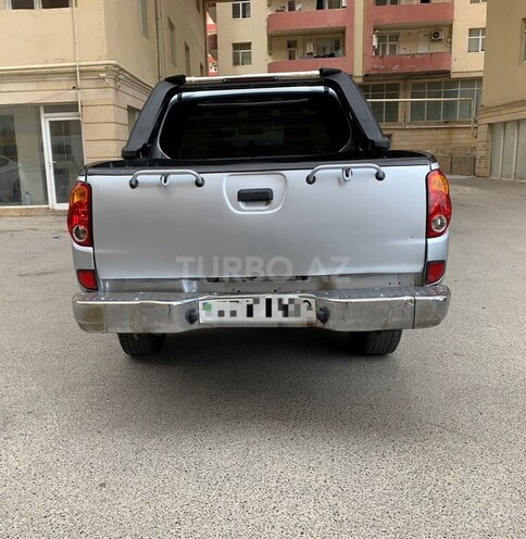 Mitsubishi L200 2012, 232,000 km - 2.5 l - Bakı